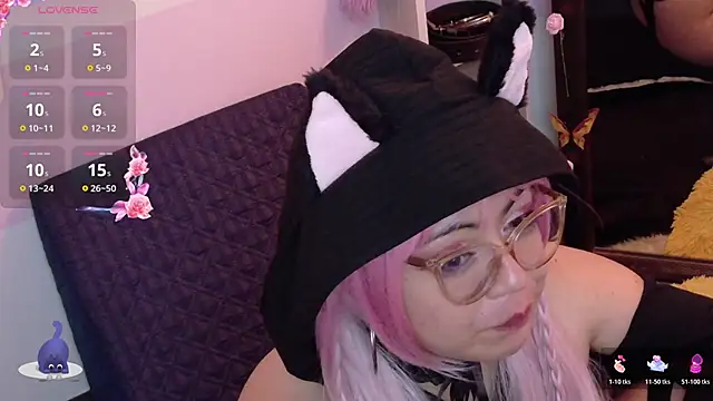 Catwhite_ Live XXX-chat