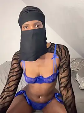 KiaraAmara's Live XXX Chat