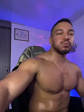 FreszX Adlı Modelin Canlı XXX Sohbeti