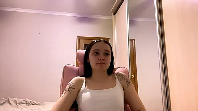 Show modela TrulaPhay na web-kameri