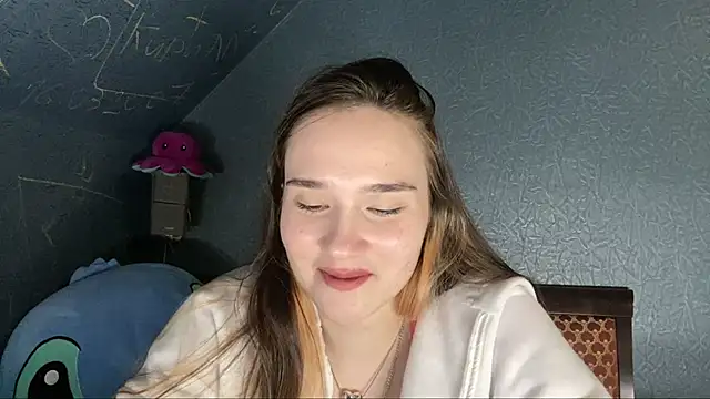 Chat +18 de CarmelaLiebherr ao vivo