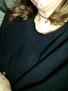 Aashikalaa Adlı Modelin Web Kamerası Şovu