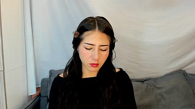 Mhelanny2's Live XXX Chat