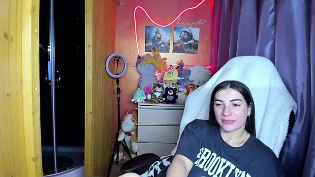 Fiery_Brunette_ Obrolan Langsung XXX