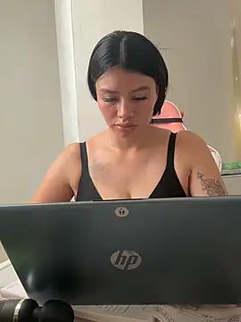 Chat XXX Live 77AgathaE