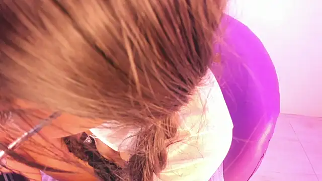 Bella_Miller1_'s Live XXX Chat