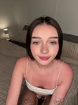 ElizaMeow's Live XXX Chat