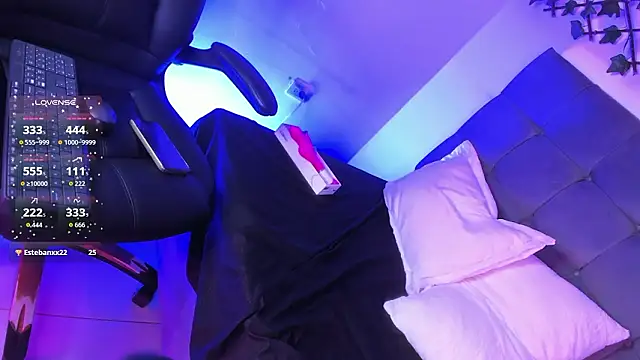 Lilith_RoseCss élő XXX-chatje