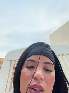 Rafaellaz Adlı Modelin Canlı XXX Sohbeti