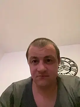 Chat +18 de Moro19cm ao vivo