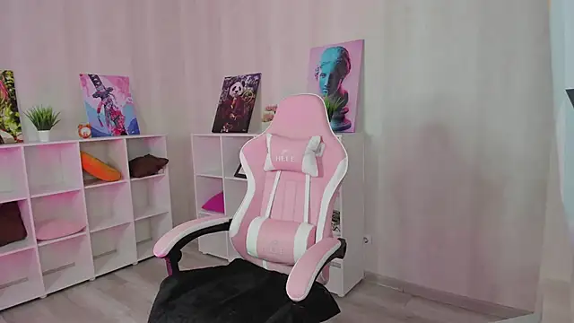 Megan_Violer Adlı Modelin Canlı XXX Sohbeti