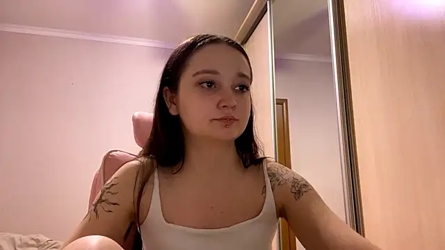 TrulaPhay's Live XXX Chat