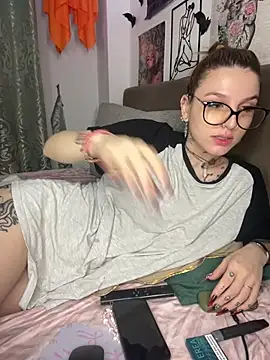 MoonAgnes Chat XXX in diretta