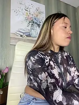 Baby_Pink_Love Adlı Modelin Canlı XXX Sohbeti