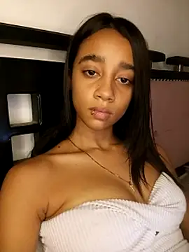 Zoe_Sweett18's Live XXX Chat