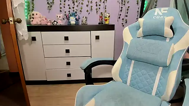 Yoonhee_ki Adlı Modelin Canlı XXX Sohbeti