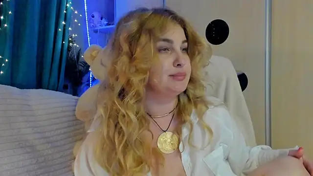 CoraSwonのライブXXXチャット