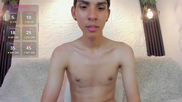 XXX chat uživo modela dave_925_