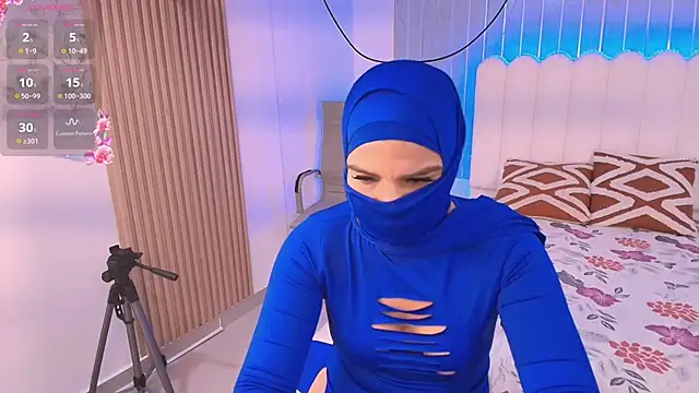 ZainaNour Chat XXX live