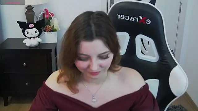 Czat XXX na żywo – pretty_little_thing