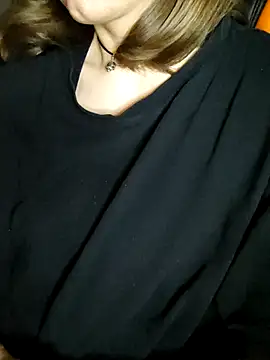 Aashikalaa's Live XXX Chat