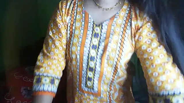 BengaliQueenStarのライブXXXチャット