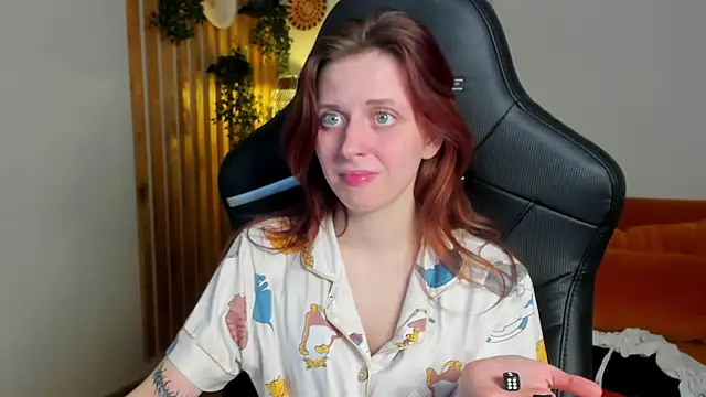 Онлайн чат XXX FreyaVey