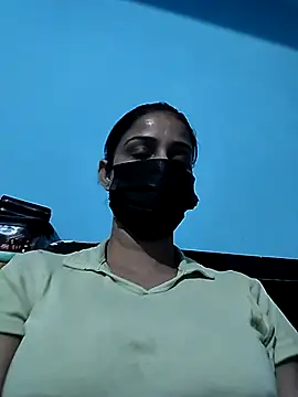 Niharika450 Show in webcam