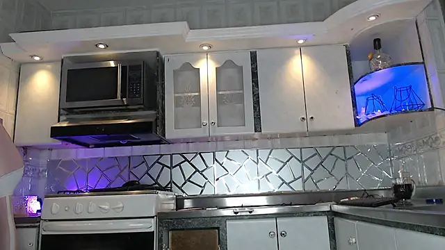 CrisOzzz: онлайн-секс-чат