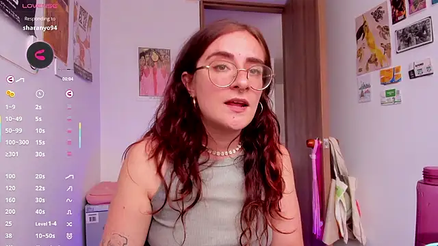 linda_giggle – Naživo XXX chat