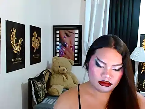 TSbrianaHugeCock Webcam show