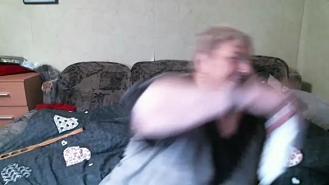 Lana555 即時 XXX 聊天