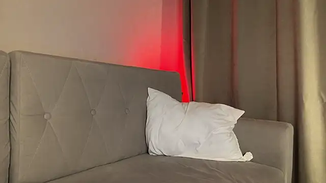 Chatroom XXX en direct de weshycouple