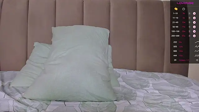 mayWaya Adlı Modelin Canlı XXX Sohbeti