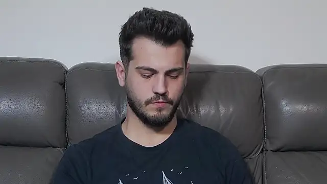 CrazyDom1 Adlı Modelin Canlı XXX Sohbeti