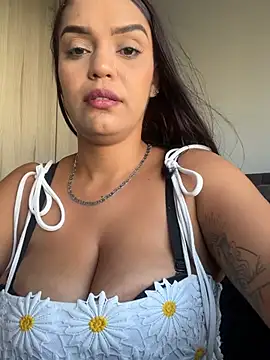 Sara-77's Live XXX Chat