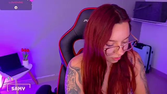 samantha_tattu Show in webcam