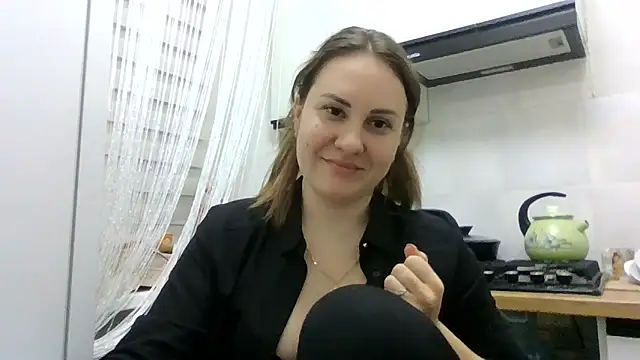 Chat +18 de MeadowEyes ao vivo