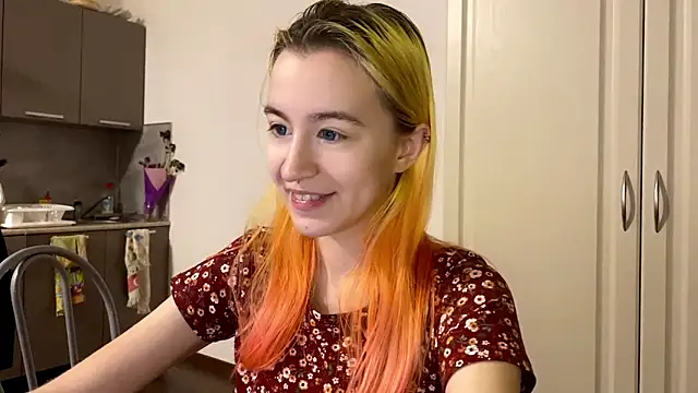 EmilyHein: онлайн-секс-чат