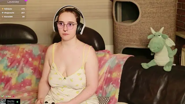 Chat +18 de GamerGirl_Eve ao vivo