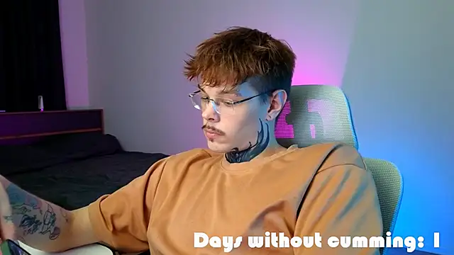 DENIS_HERE Live XXX-chat