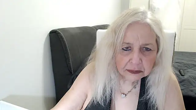 SusiLifeXXX webkamerás műsora