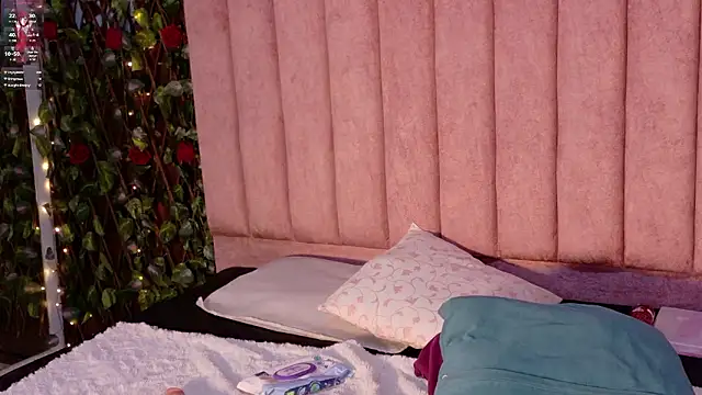 MiaJanss Live XXX Chat