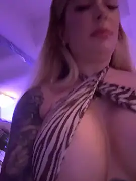 SelinaGalinsky6 live XXX chat