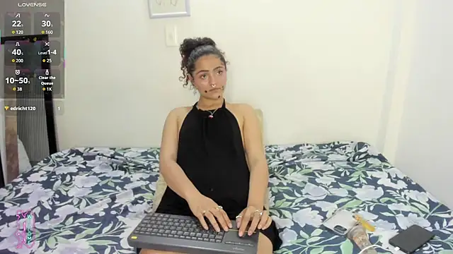 Nikki__uwuのライブXXXチャット