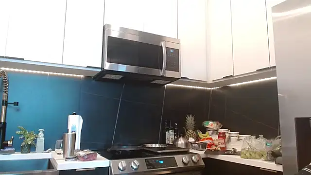 HazelSkyesChat: διαδικτυακό σόου στην κάμερα