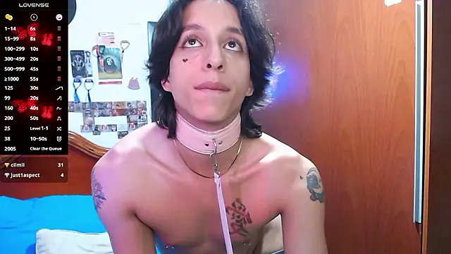 DannyPhantom555 Pertunjukan Webcam