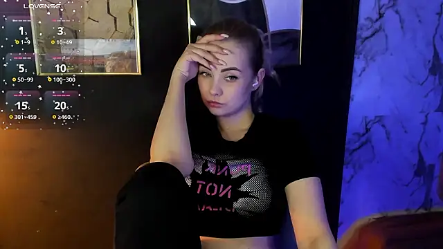 StephanieSweety élő XXX-chatje