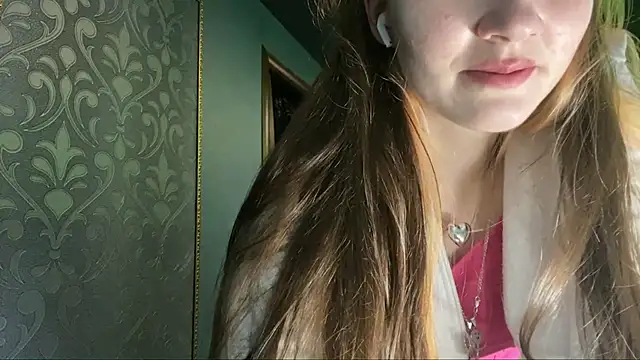 CarmelaLiebherr 라이브 XXX 채팅