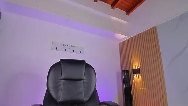 austin_rouse Adlı Modelin Canlı XXX Sohbeti